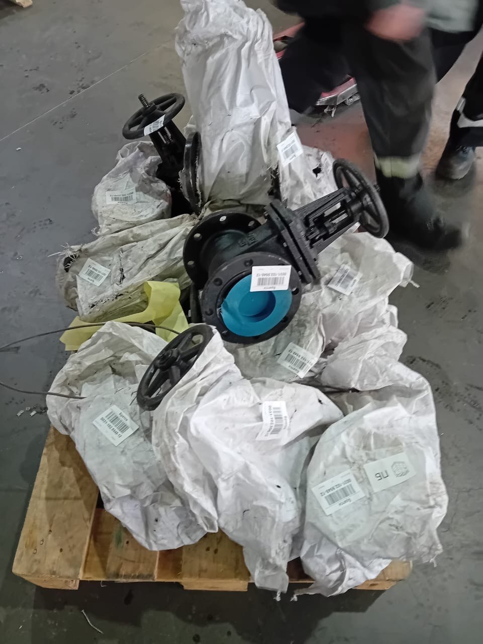 Задвижка чугунная 150 мм
